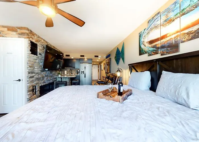 Modern Beachfront With Balcony Views Pool & Gym Ocean City