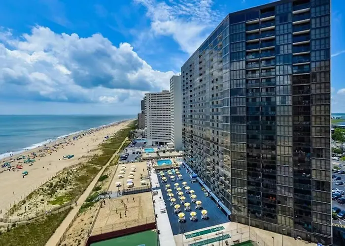 Modern Beachfront With Balcony Views Pool & Gym Apartment Ocean City